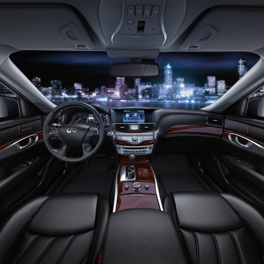  Infiniti M35h Hybrid Business Edition 2012 года  (фото 3 из 4)